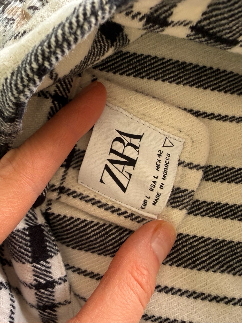 ZARA LARGE ZIP UP MENS